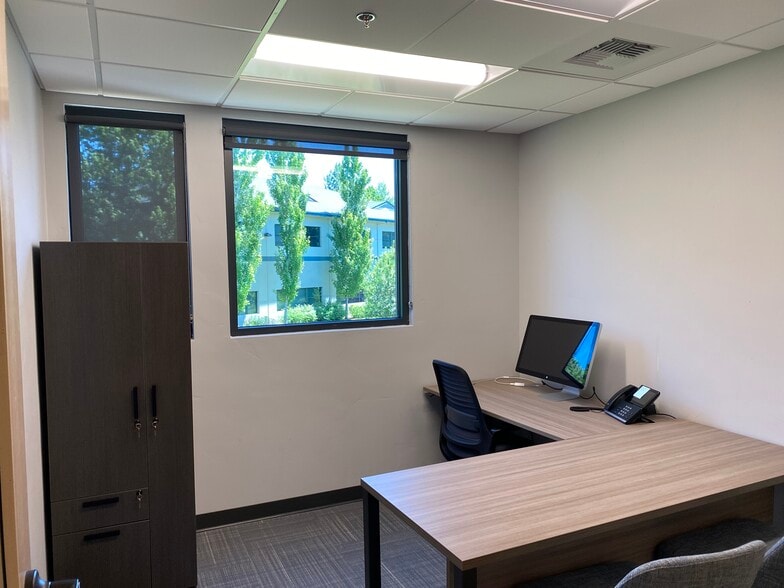 More Photos Of 400 SW Bond St, Bend Office For Lease