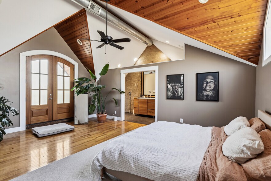 More Photos Of 801 Literary Rd, Cleveland Storefront Retail Residential For Sale