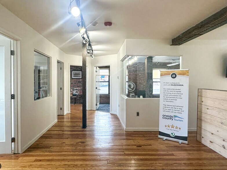 More Photos Of 412 Main St, Utica Warehouse For Lease