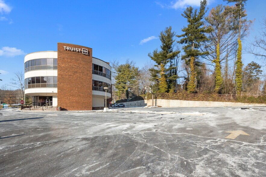 More Photos Of 667 Welsh Rd, Huntingdon Valley Loft Creative Space For Lease