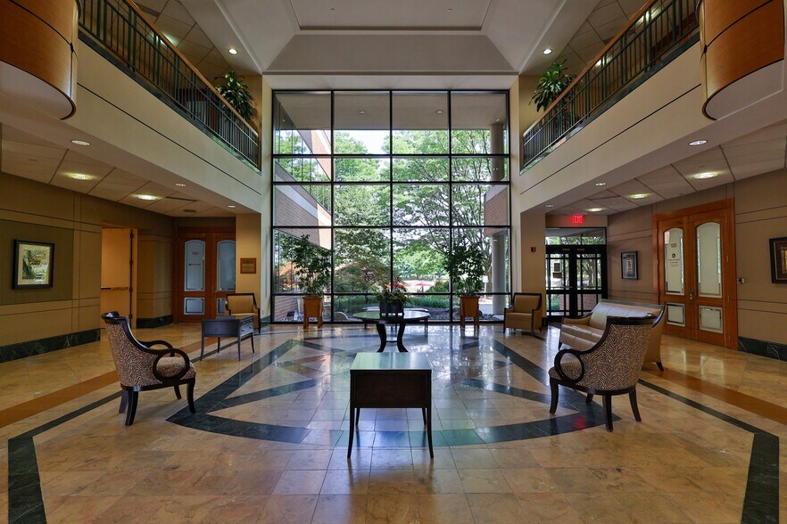 More Photos Of 1525 Valley Center Pky, Bethlehem Unknown For Lease