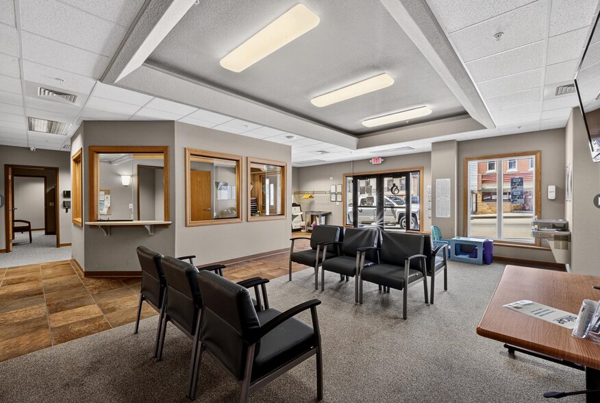 More Photos Of 435 Main St, Darlington Apartments For Sale