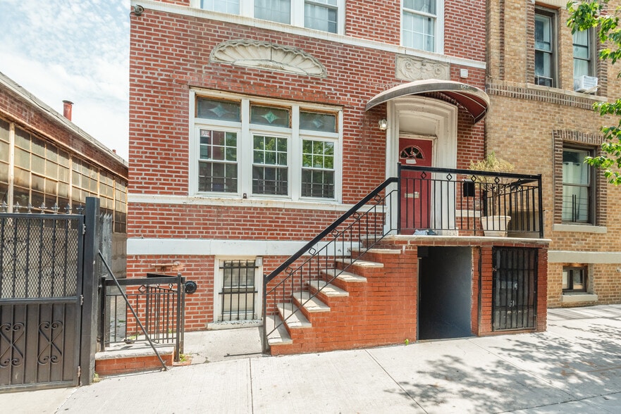 More Photos Of 195 30th St, Brooklyn Apartments For Sale