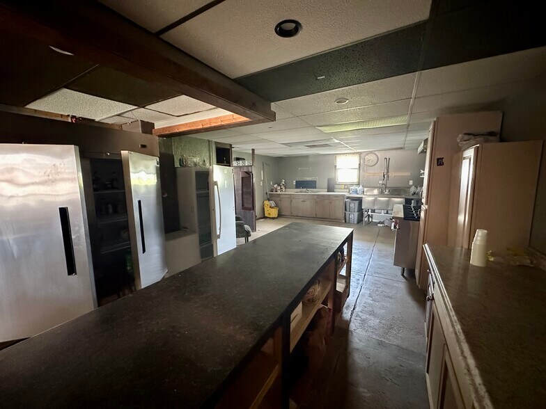 More Photos Of 1312 Broadway, Marysville Freestanding For Sale