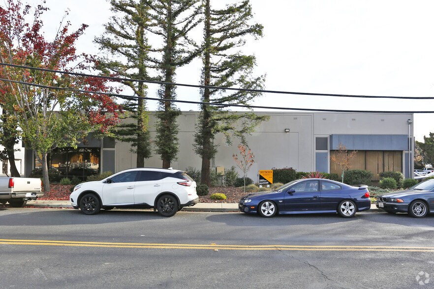 More Photos Of 5021 Blum Rd, Martinez Distribution For Sale