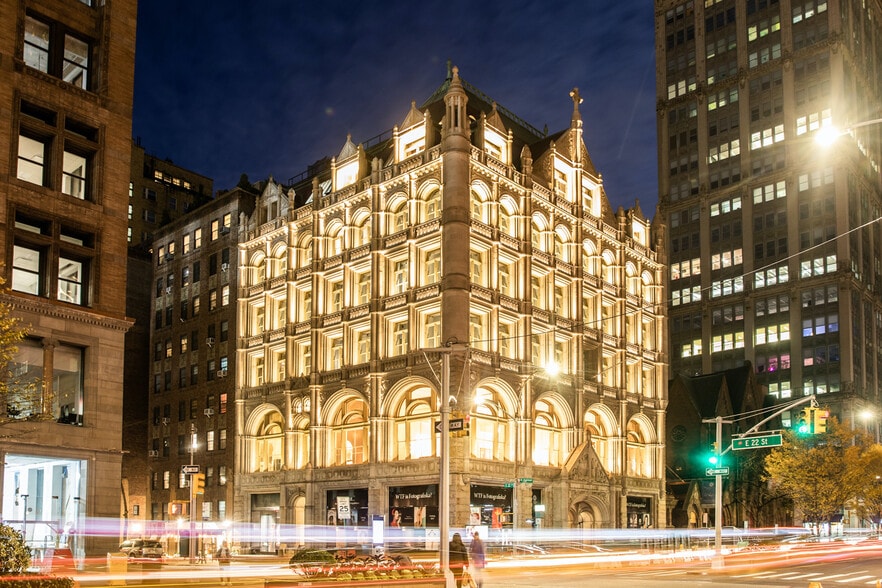 More Photos Of 281 Park Ave S, New York Office For Sale