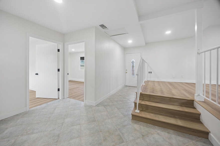 More Photos Of 1457 E Chapman Ave, Fullerton Office For Sale