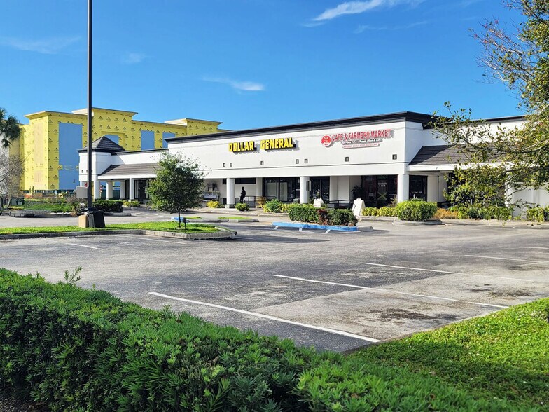 Primary Photo Of 2121 W Oakland Park Blvd, Oakland Park General Retail For Lease