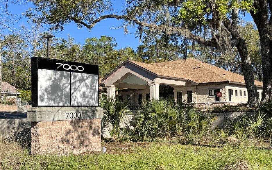 More Photos Of 7000 NW 11th Pl, Gainesville Medical For Lease