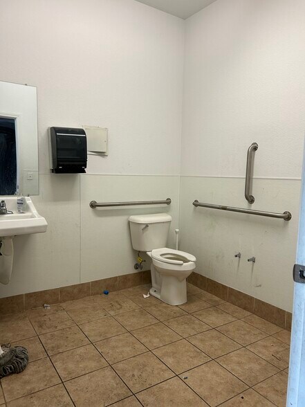 More Photos Of 900 S Valley View Blvd, Las Vegas Unknown For Lease