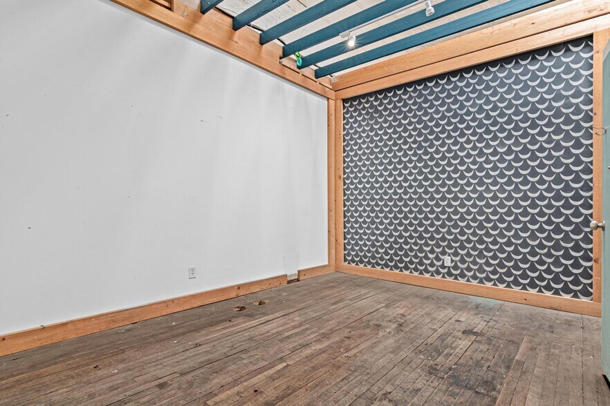 More Photos Of 251 S Knowles Ave, New Richmond Office For Sale