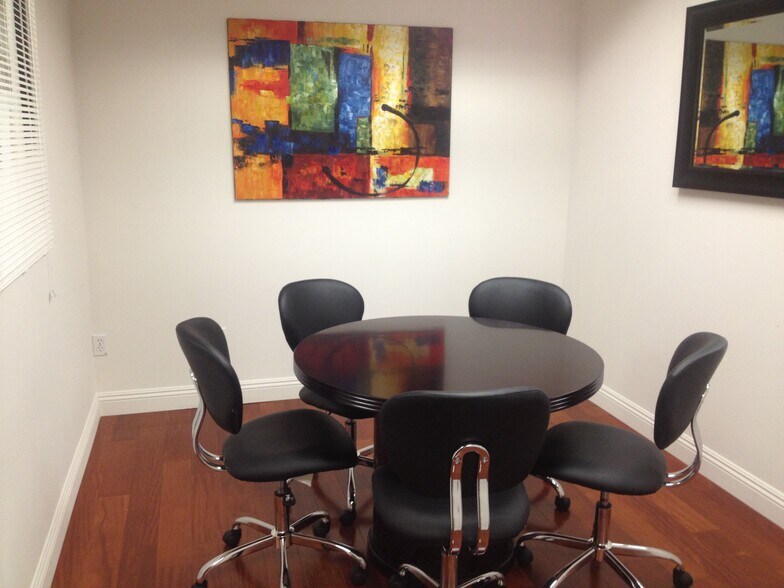 More Photos Of 3731 Wilshire Blvd, Los Angeles Office Residential For Lease