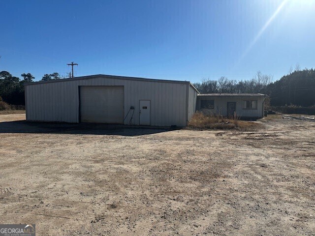 Primary Photo Of 362 & 370 AERODROME way, Griffin Land For Sale