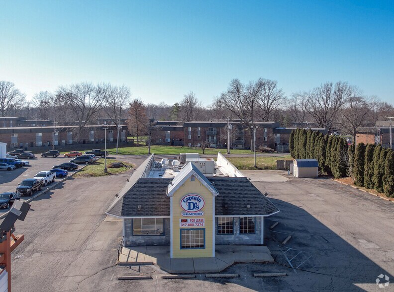 More Photos Of 718 N Us-31, Greenwood Fast Food For Lease