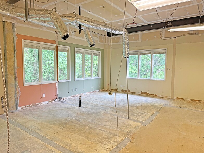 More Photos Of 3621 Lyckan Pky, Durham Office For Sale