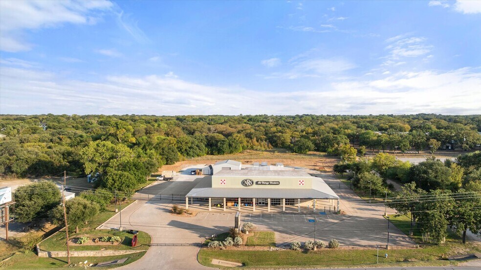 More Photos Of 2521 E US Highway 377, Granbury Freestanding For Sale