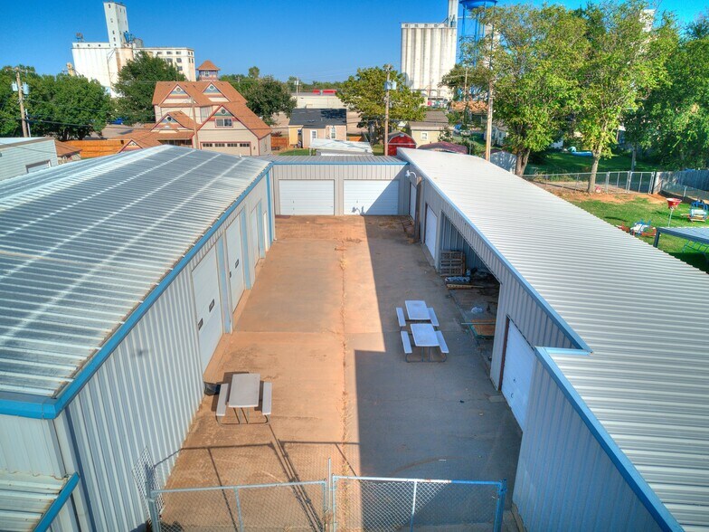 More Photos Of 219 N 6th St, Kingfisher Office For Sale