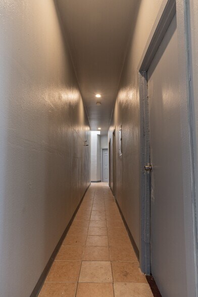 More Photos Of 3882 Washington Ave, Le Grand Apartments For Sale