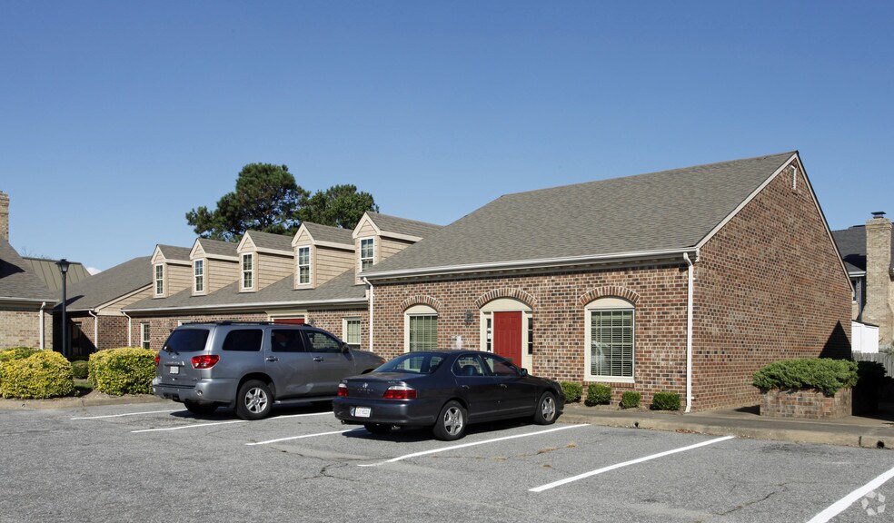 Primary Photo Of 4658 Haygood Rd, Virginia Beach Office For Lease