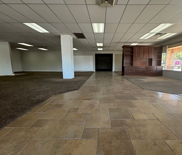 More Photos Of 6463-6485 S Rural Rd, Tempe Storefront For Lease