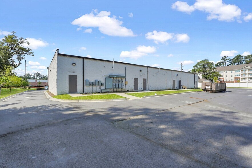 More Photos Of 4410 Ogeechee Rd, Savannah Storefront Retail Office For Lease