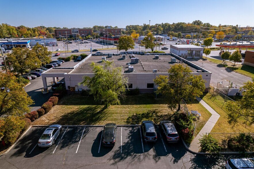 More Photos Of 6500 Preston Hwy, Louisville Medical For Lease