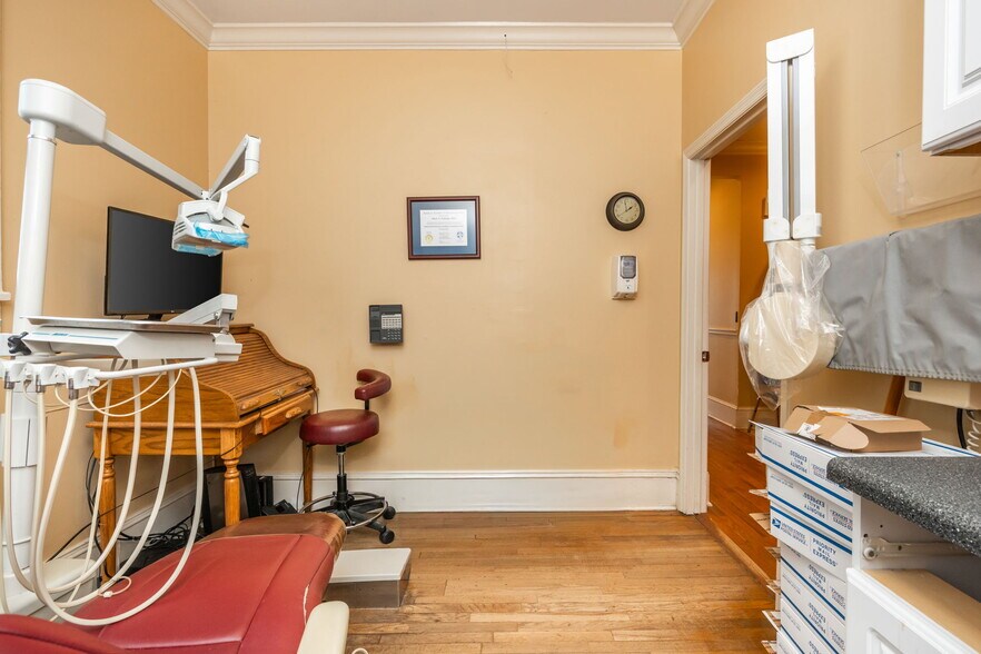 More Photos Of 1624 NE Piedmont Ave, Atlanta Medical For Sale