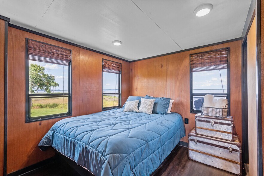 More Photos Of 220 Pungo Shores, Belhaven Lodge Meeting Hall For Sale