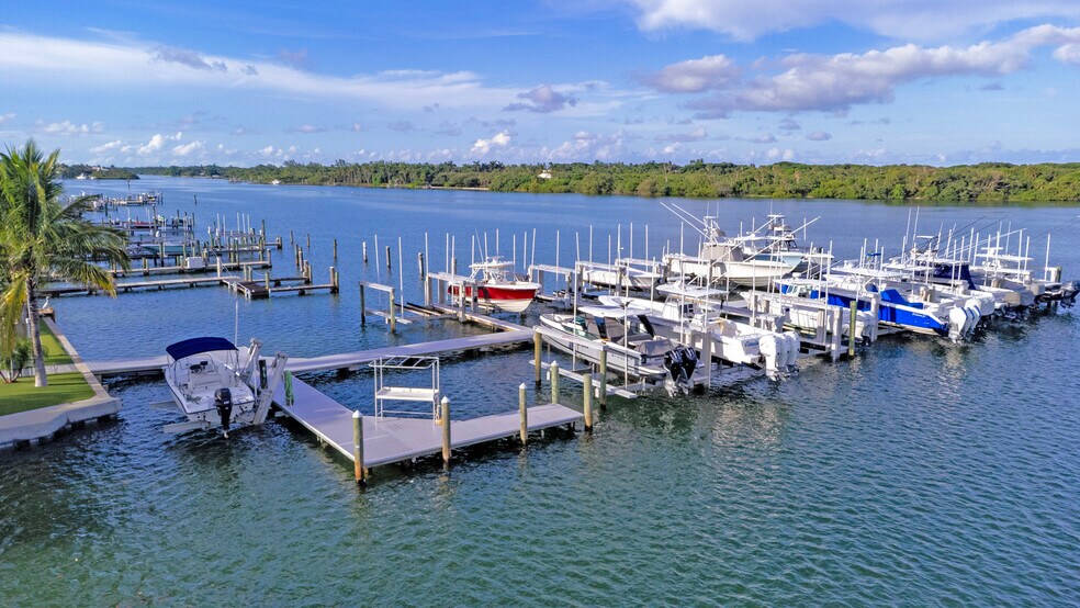 More Photos Of 18261 SE Federal Hwy, Tequesta Marina For Sale