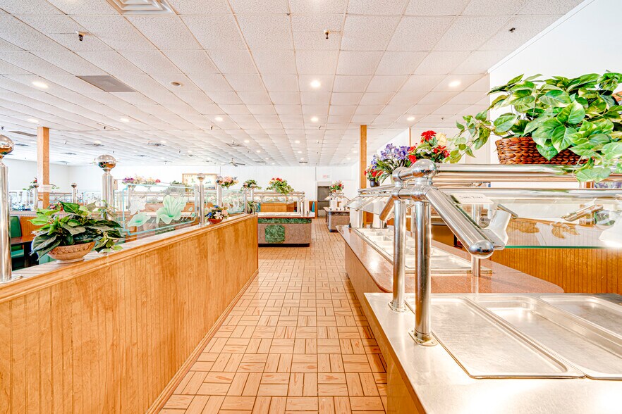 More Photos Of 1400 W Moore Ave, Terrell Restaurant For Sale