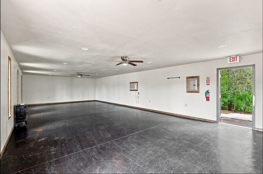 More Photos Of 4 Oklahoma Blvd, Alva Freestanding For Sale