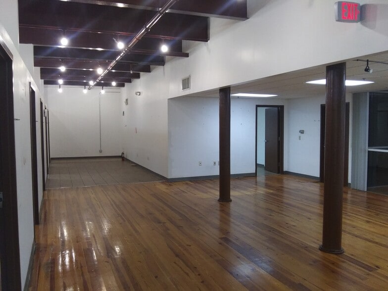 More Photos Of 236 Forsyth St SW, Atlanta Loft Creative Space For Lease