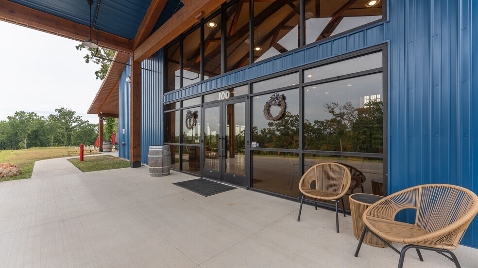 More Photos Of 100 Grand Vintners Lane, Lake Ozark Winery Vineyard For Sale