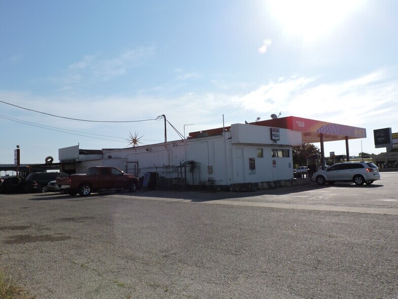 More Photos Of 1109 S Fort Hood St, Killeen Convenience Store For Sale