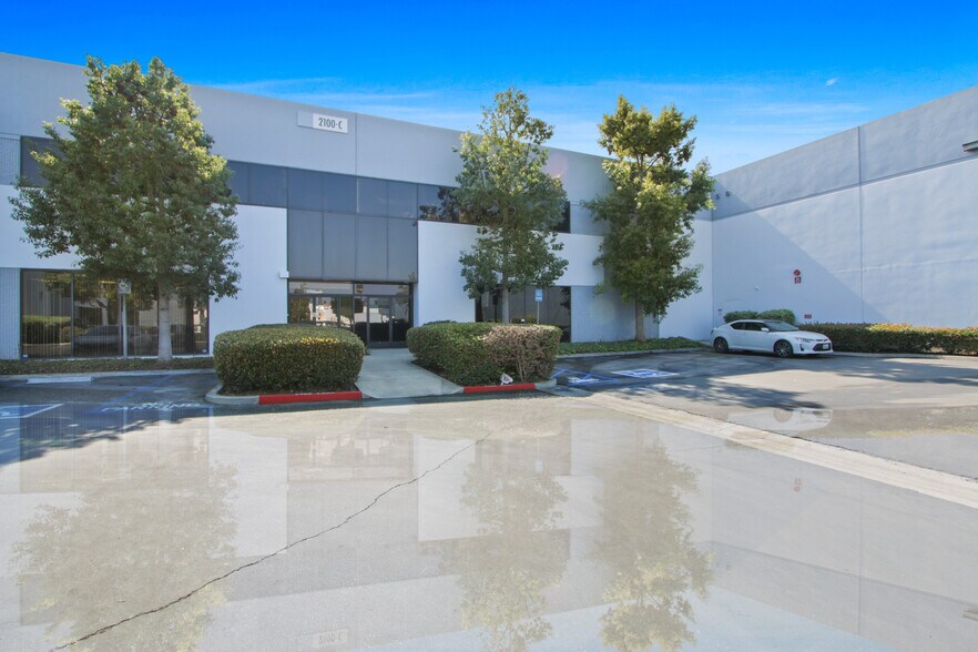More Photos Of 2100 E Valencia Dr, Fullerton Warehouse For Lease