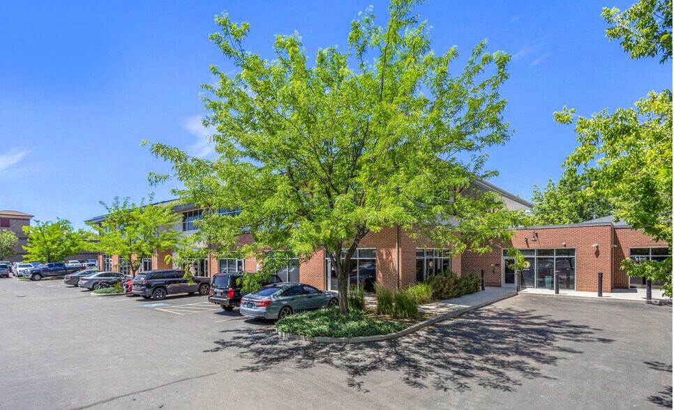 More Photos Of 1119 E State St, Eagle Office For Lease