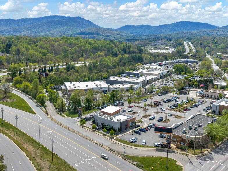 More Photos Of 15-40 Peaks Center Ln, Asheville General Retail For Sale