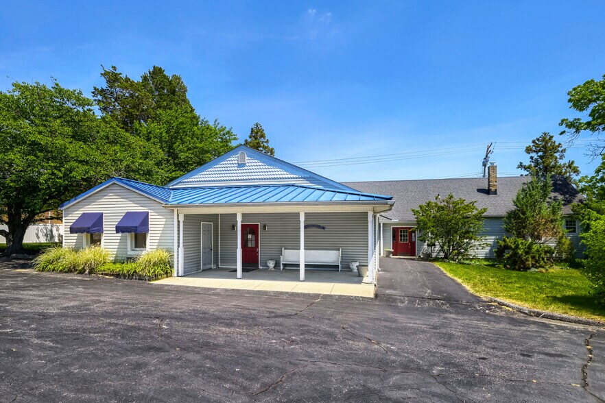 More Photos Of 426 S Crain Hwy, Glen Burnie Funeral Home For Sale