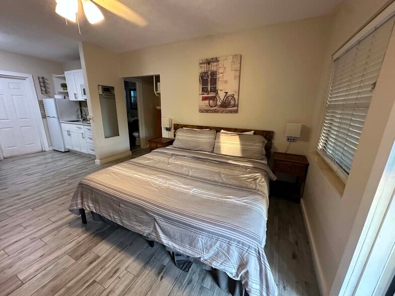 More Photos Of 4628 N Ocean Dr, Lauderdale-by-the-Sea Hotel For Sale