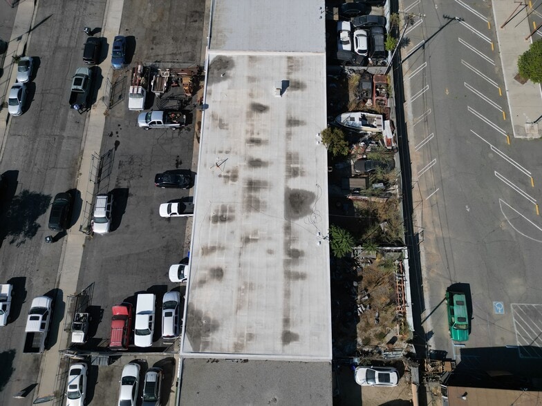 More Photos Of 2317-2339 Cabrera Ave, San Bernardino Service For Sale