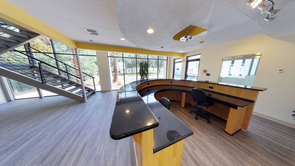 More Photos Of 477 Commerce Way, Longwood Office For Lease
