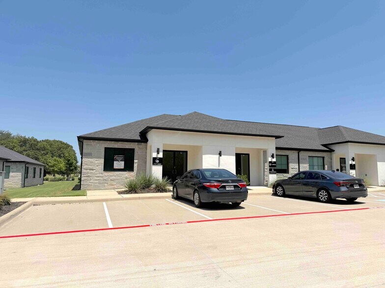 More Photos Of 3721 S Stonebridge Dr, McKinney Unknown For Lease