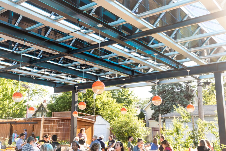 More Photos Of 1024 E 38th St, Minneapolis Restaurant For Lease