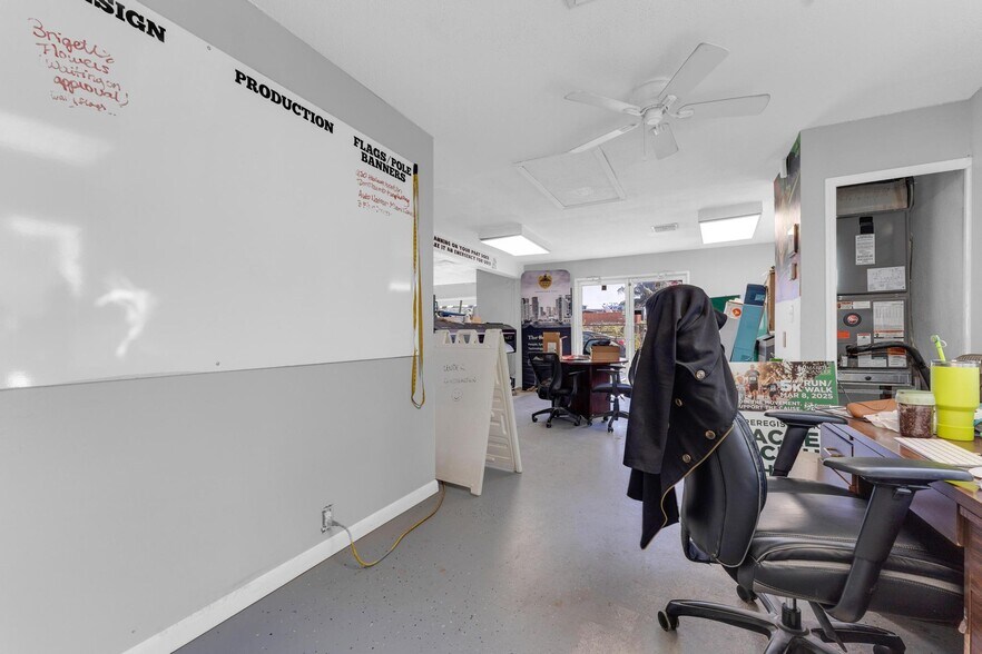 More Photos Of 4611 SW 44th Ave, Dania Warehouse For Lease