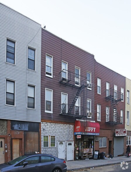 More Photos Of 202 Nassau Ave, Brooklyn Apartments For Sale