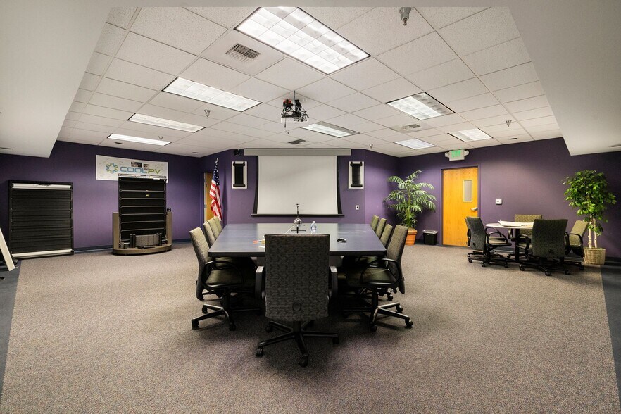 More Photos Of 435 Otterson Dr, Chico Manufacturing For Sale