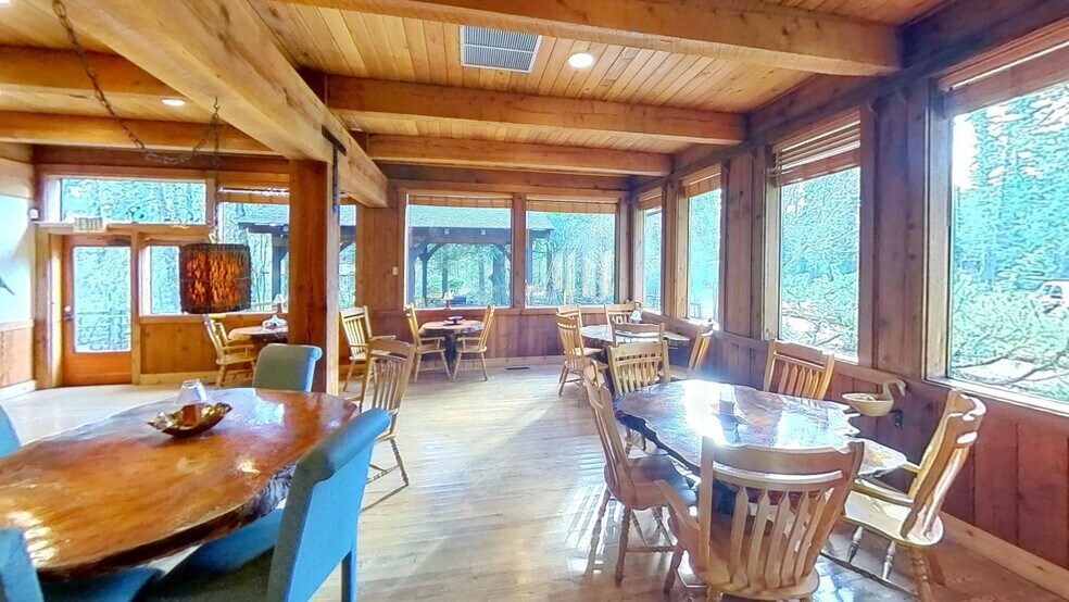 More Photos Of 295534 US Highway 101, Quilcene Flex For Sale