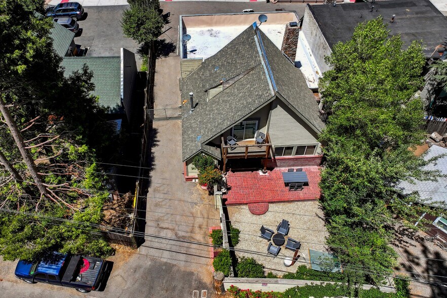 More Photos Of 8106 N Lake Blvd, Kings Beach Storefront Retail Residential For Sale