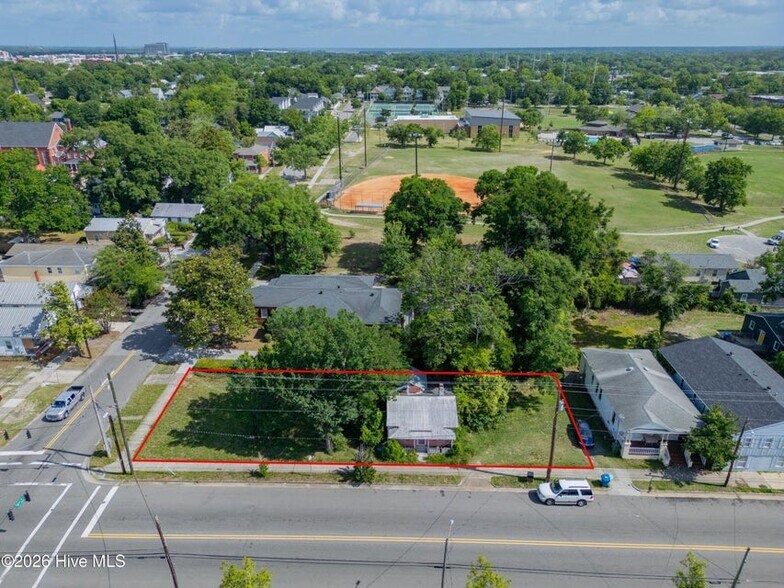 More Photos Of 805 Castle St, Wilmington Land For Sale
