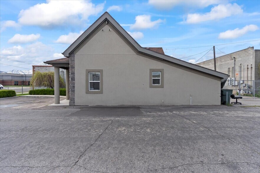 More Photos Of 2639 Lincoln Ave, Ogden Storefront Retail Office For Sale